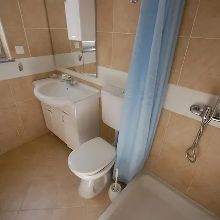 Apartment Divna *