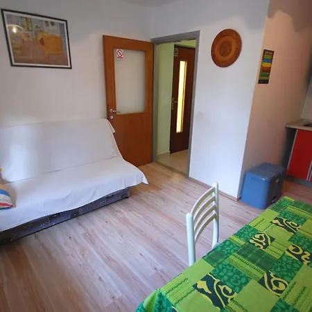 Apartment Divna Njivice