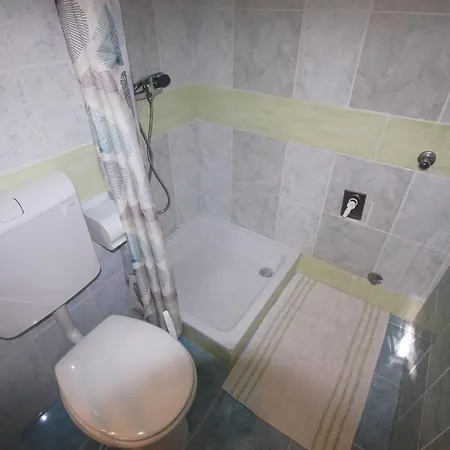 Divna * Njivice